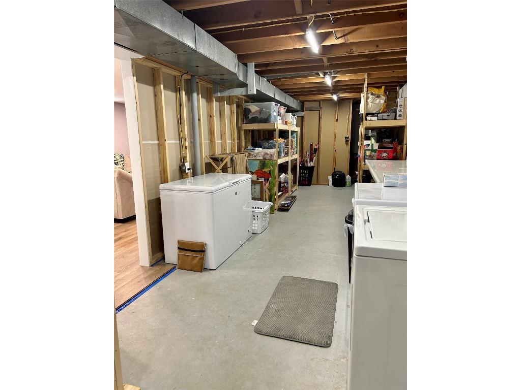 1027 Bradley Avenue Eau Claire WI 54701 1599094 image30