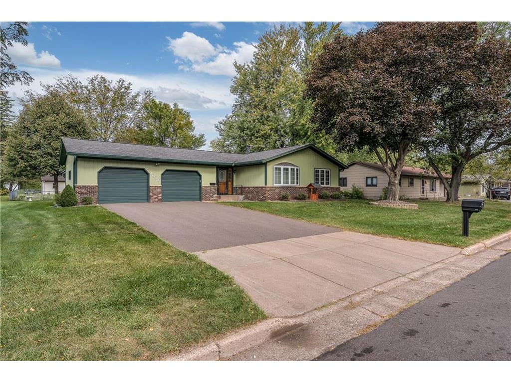 1030 W Elm Street Chippewa Falls WI 54729 1586550 image1