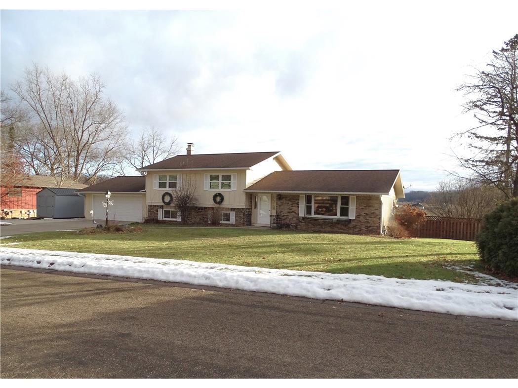 1034 Auth Street Durand WI 54736 1579203 image1