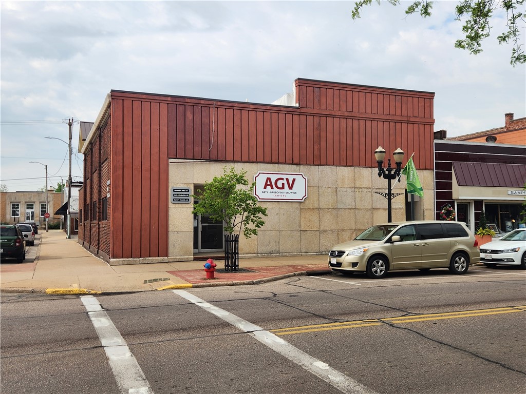 104 Main Street Black River Falls WI 54615 1591686 image1