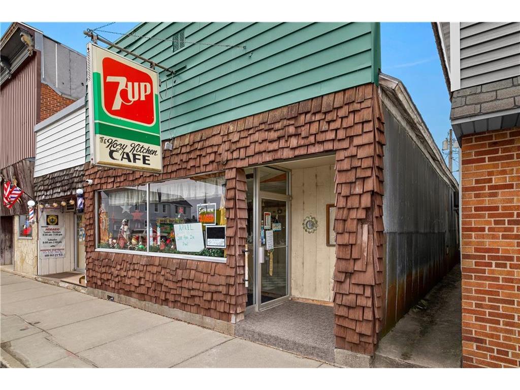 105 W Main Street Arcadia WI 54612 1579029 image1