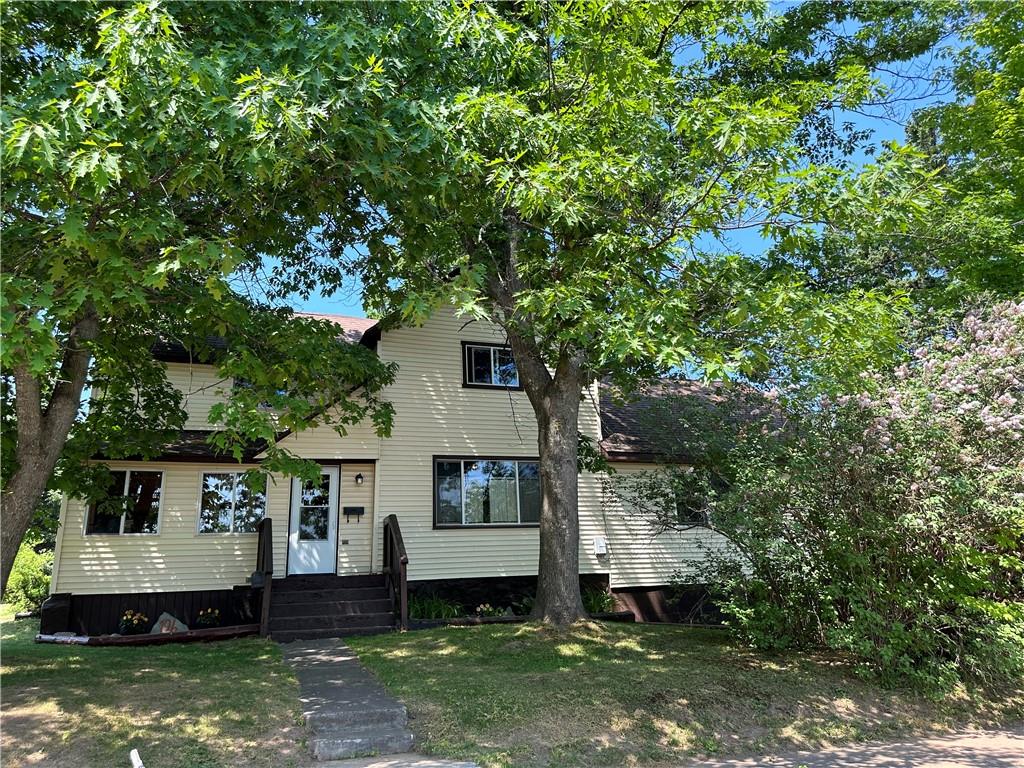 106 & 108 N 9th Avenue Hurley WI 54534 1573942 image1