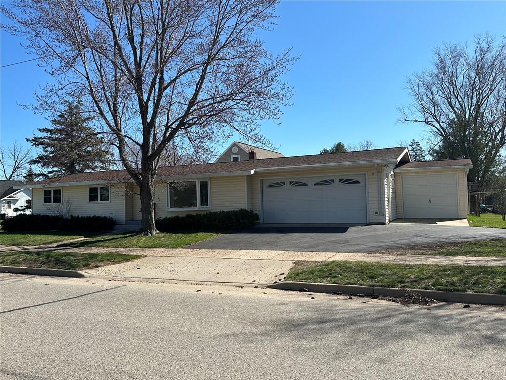 106 S 11th Street Black River Falls WI 54615 1581100 image1