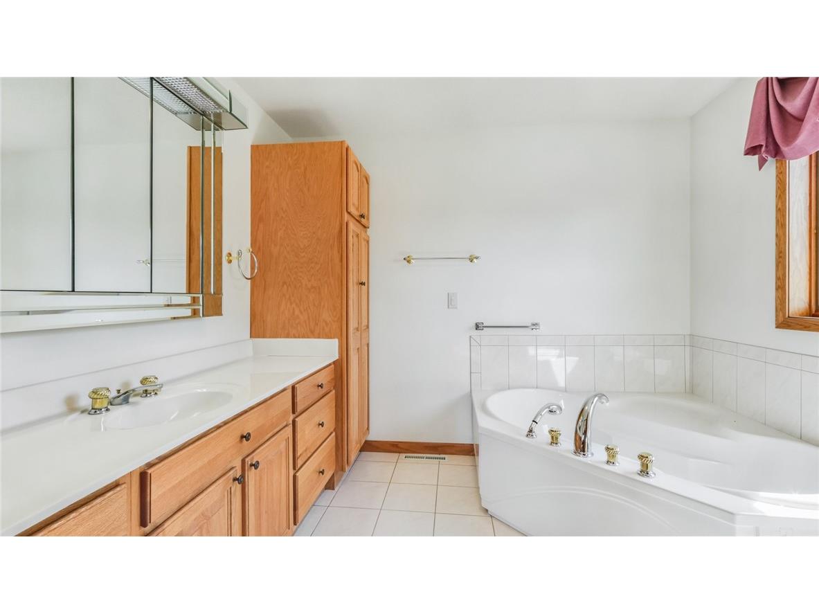 106 S 2nd Street Alma WI 54610 1593251 image17