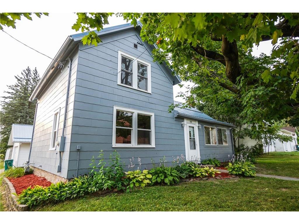 106 S Center Street Boyd WI 54726 1575720 image1