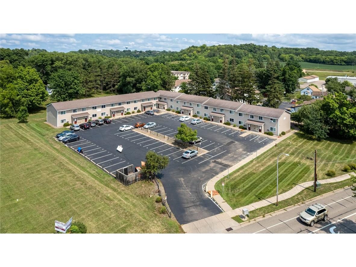 1063 E Cascade Avenue #11 River Falls WI 54022 1591706 image1
