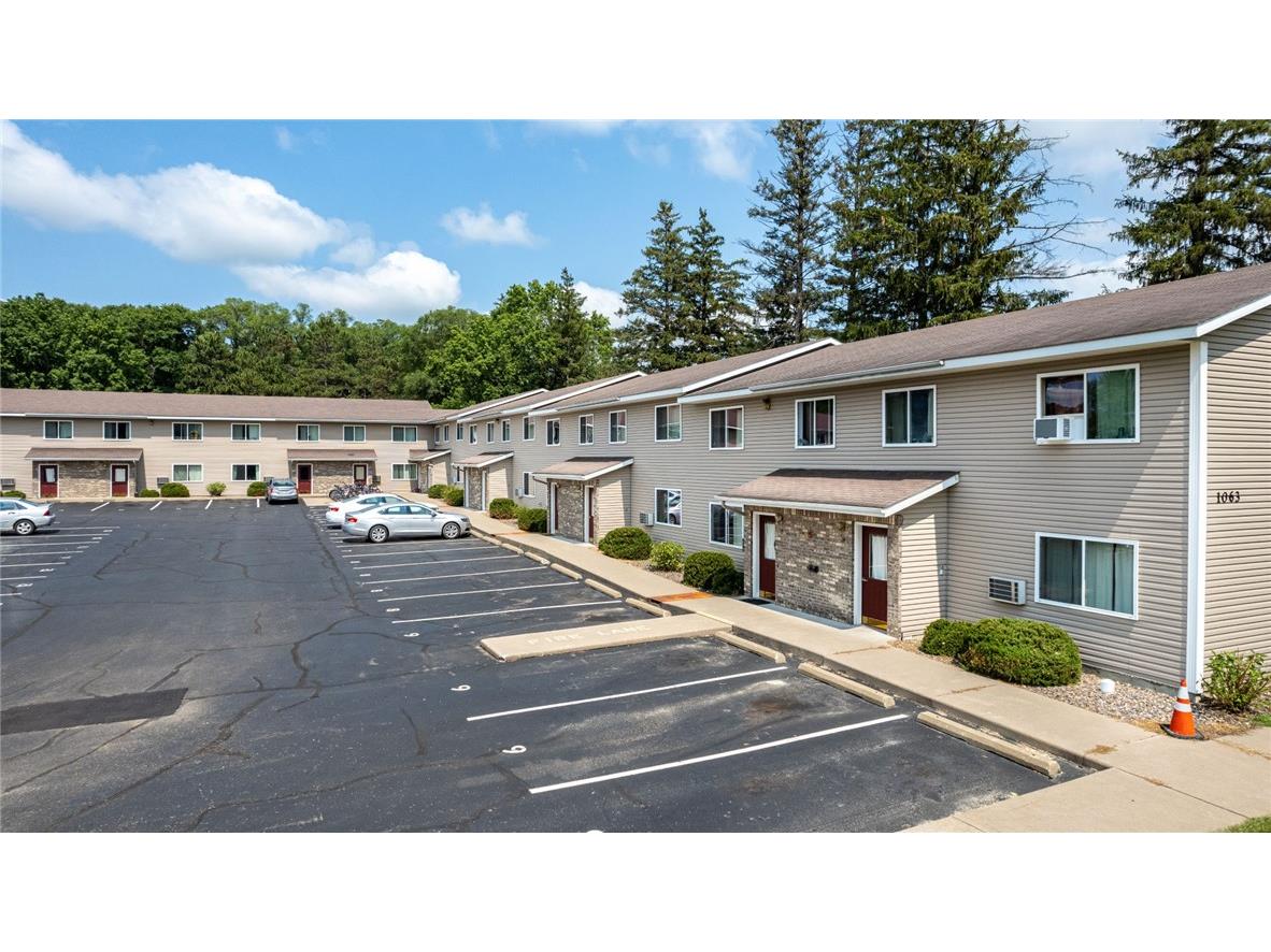 1063 E Cascade Avenue #11 River Falls WI 54022 1591706 image3