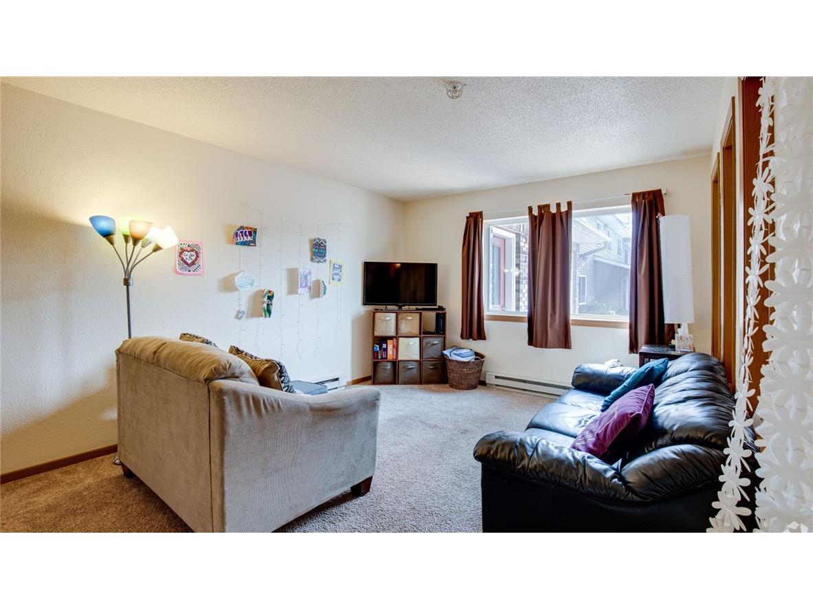 1063 E Cascade Avenue #11 River Falls WI 54022 1591706 image4