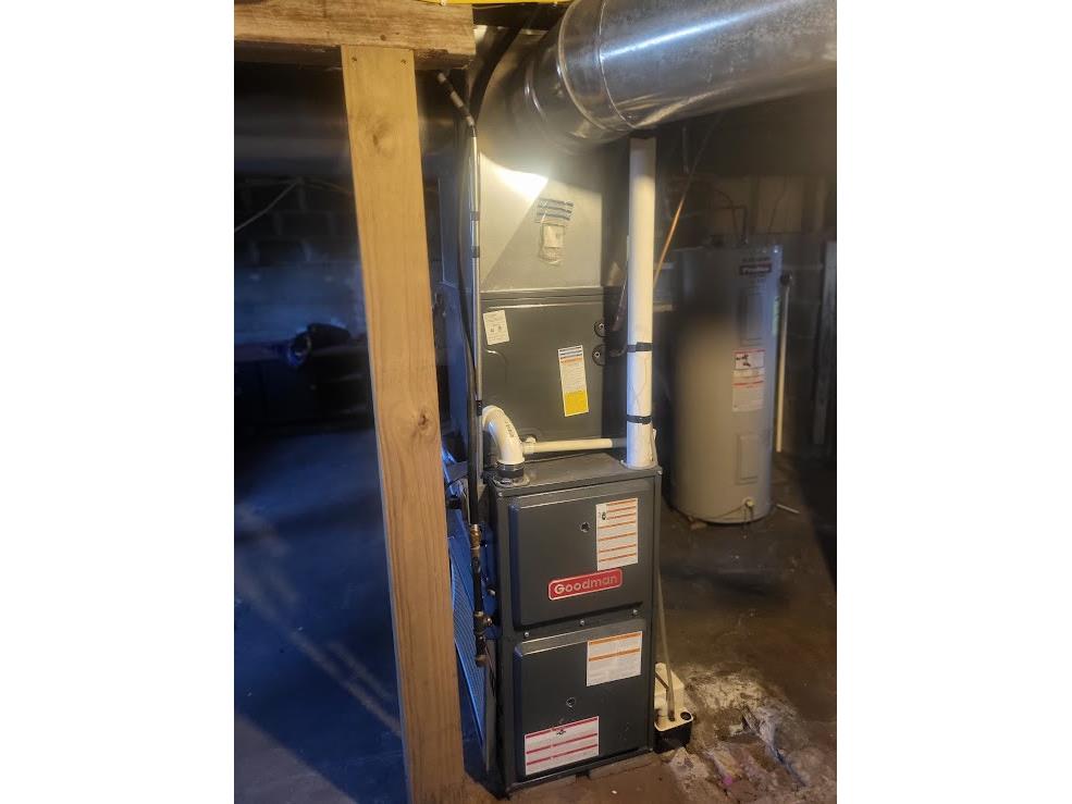 107 W Charles Merrillan WI 54754 1598618 image24