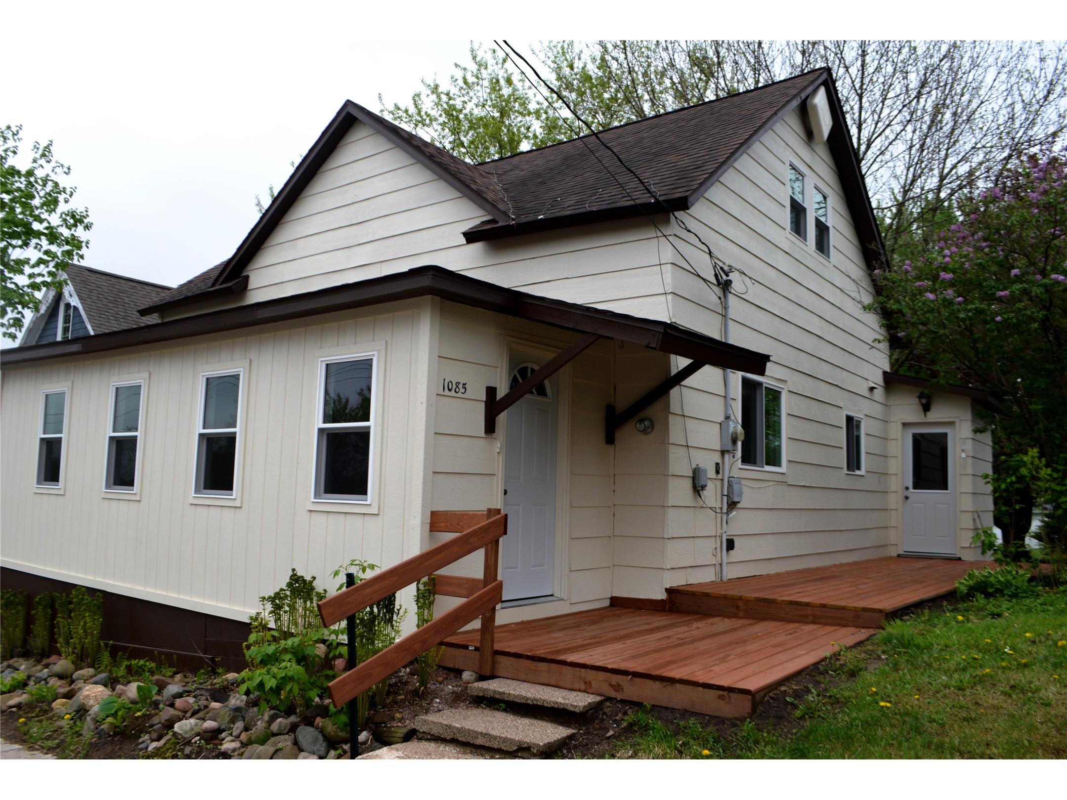 1085 Water Street Cumberland WI 54829 1601365 image1