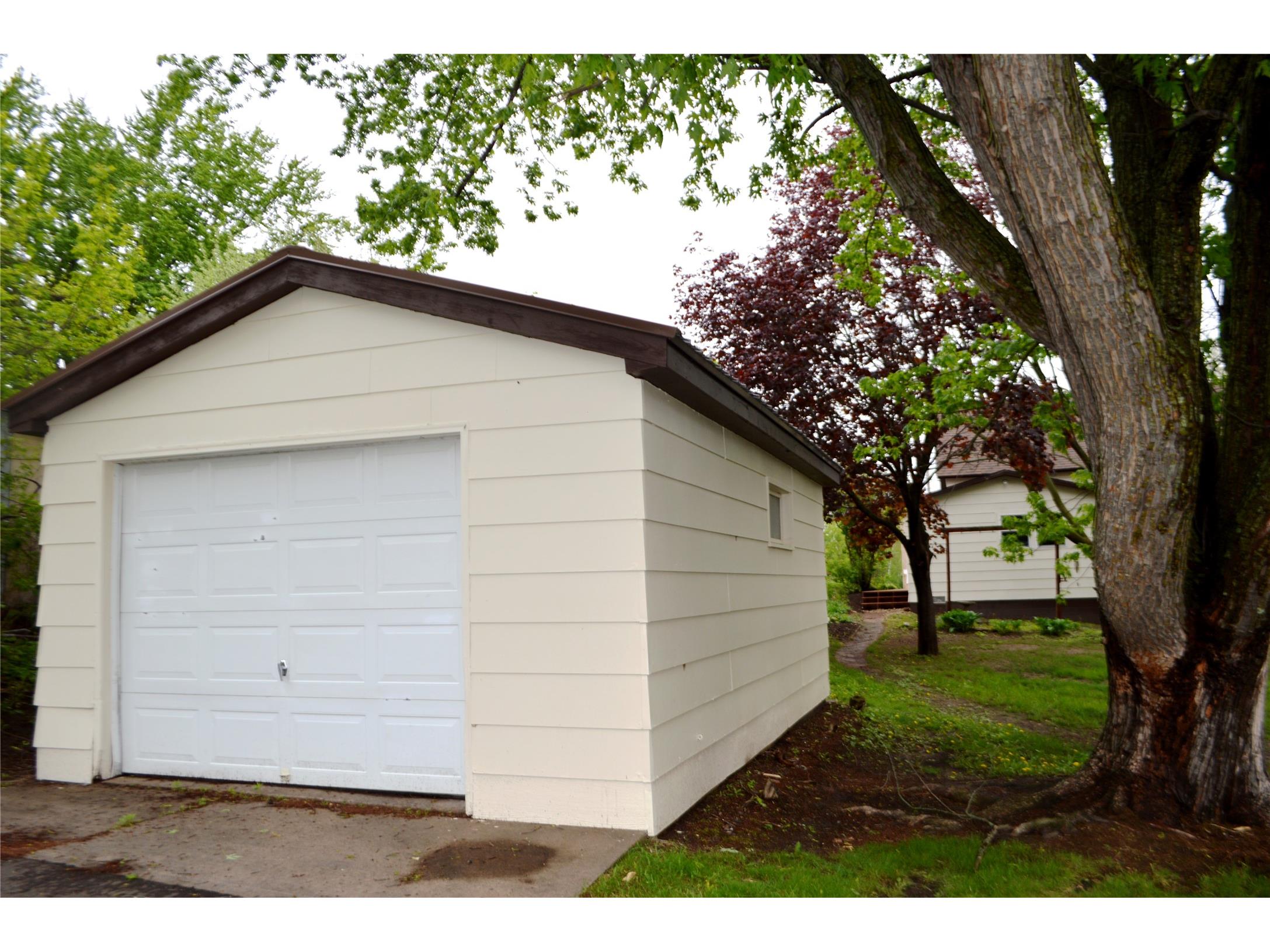 1085 Water Street Cumberland WI 54829 1601365 image4