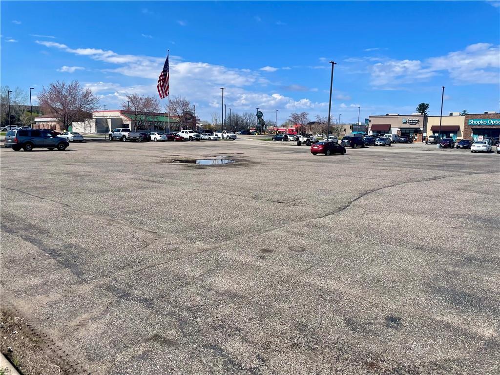 109 Oak Avenue Menomonie WI 54751 1581573 image1