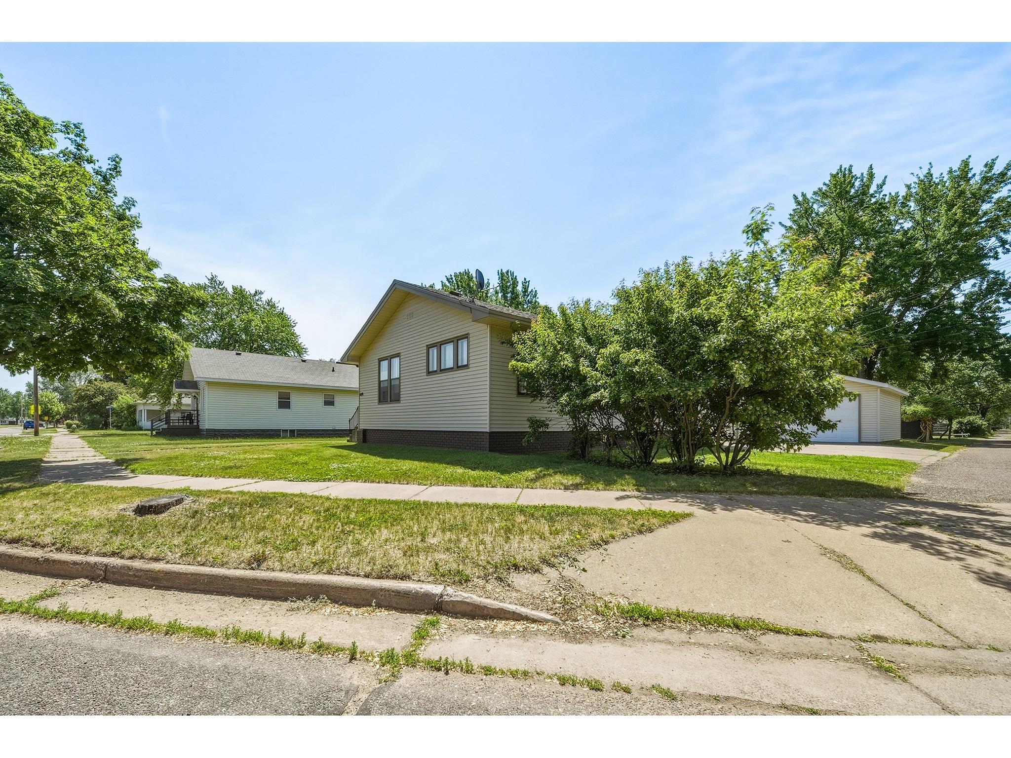 109 W Greenville Street Chippewa Falls WI 54729 1601906 image2