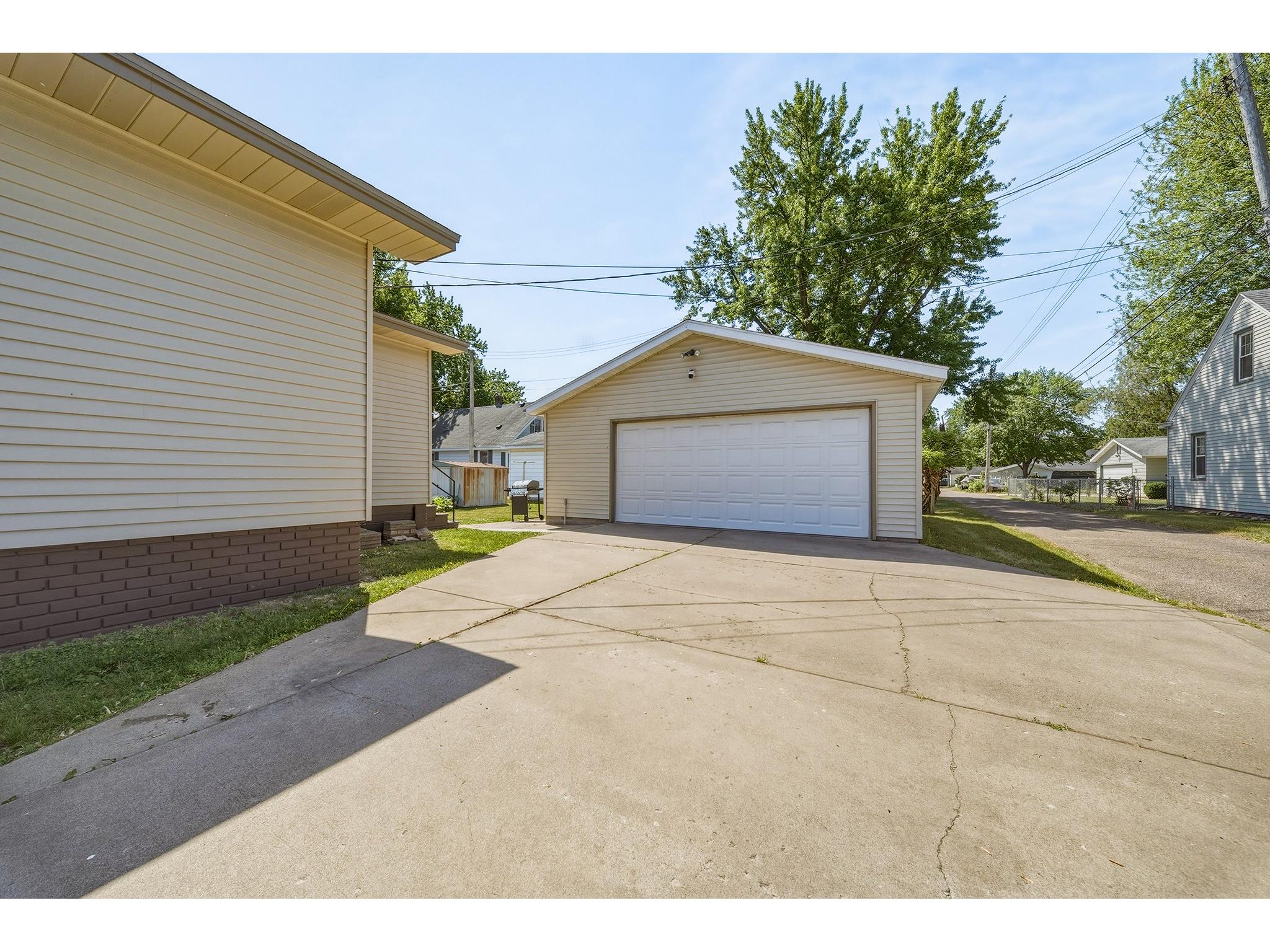 109 W Greenville Street Chippewa Falls WI 54729 1601906 image5
