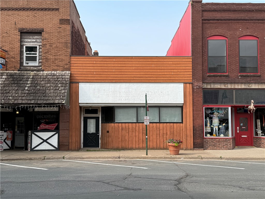 109 Walnut Street Spooner WI 54801 1592437 image1