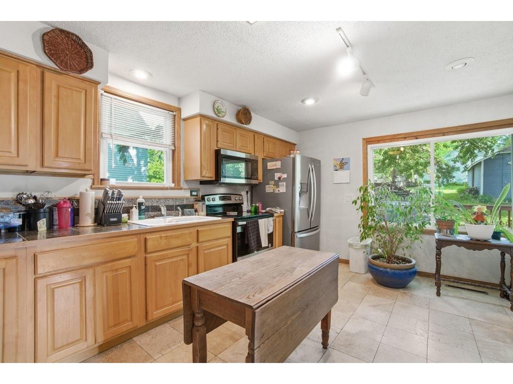 1102 14th Avenue E Menomonie WI 54751 1601850 image3