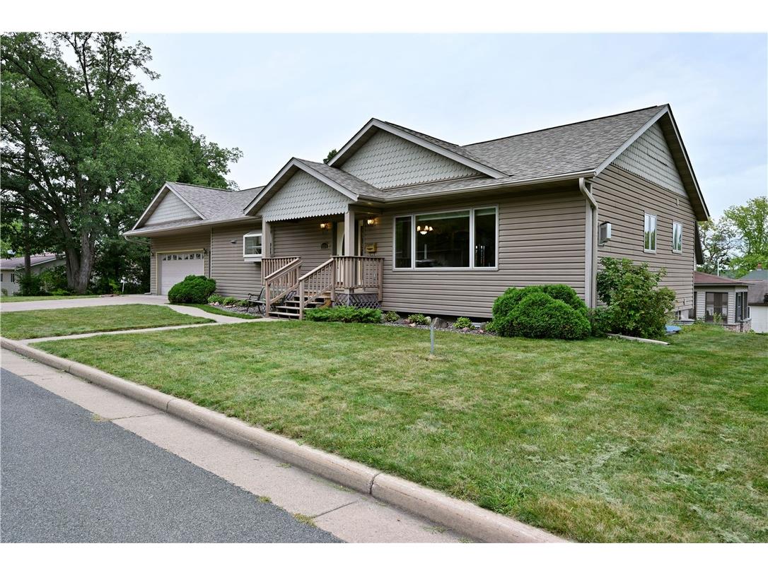 1102 High Street Spooner WI 54801 1595461 image1