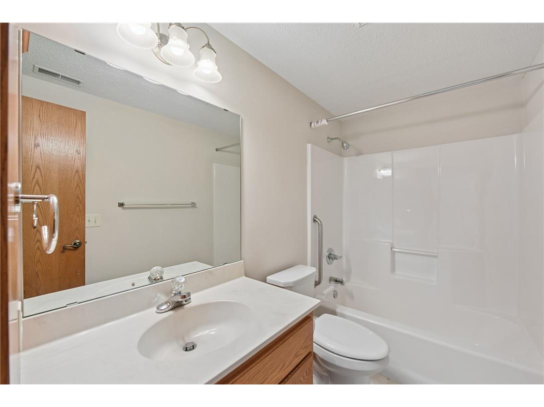 1102 Highpoint Court #30A New Richmond WI 54017 1598851 image19