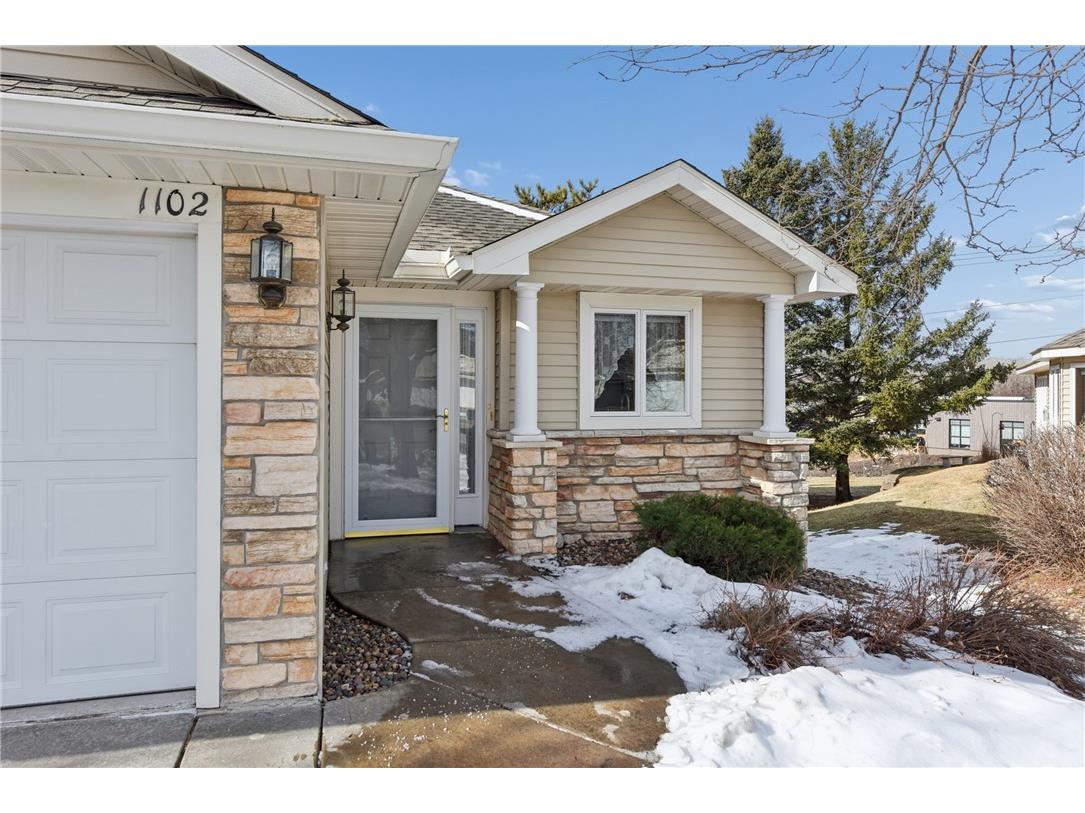 1102 Highpoint Court #30A New Richmond WI 54017 1598851 image2