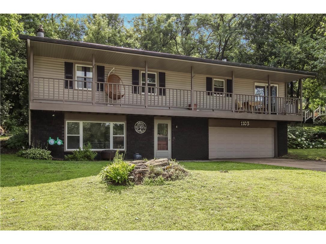 1103 Mulberry Drive Altoona WI 54720 1593858 image1
