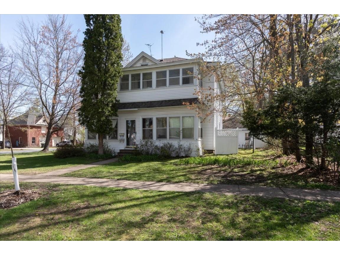 1104 7th Street E #1104/1104-1/2 Menomonie WI 54751 1600459 image2