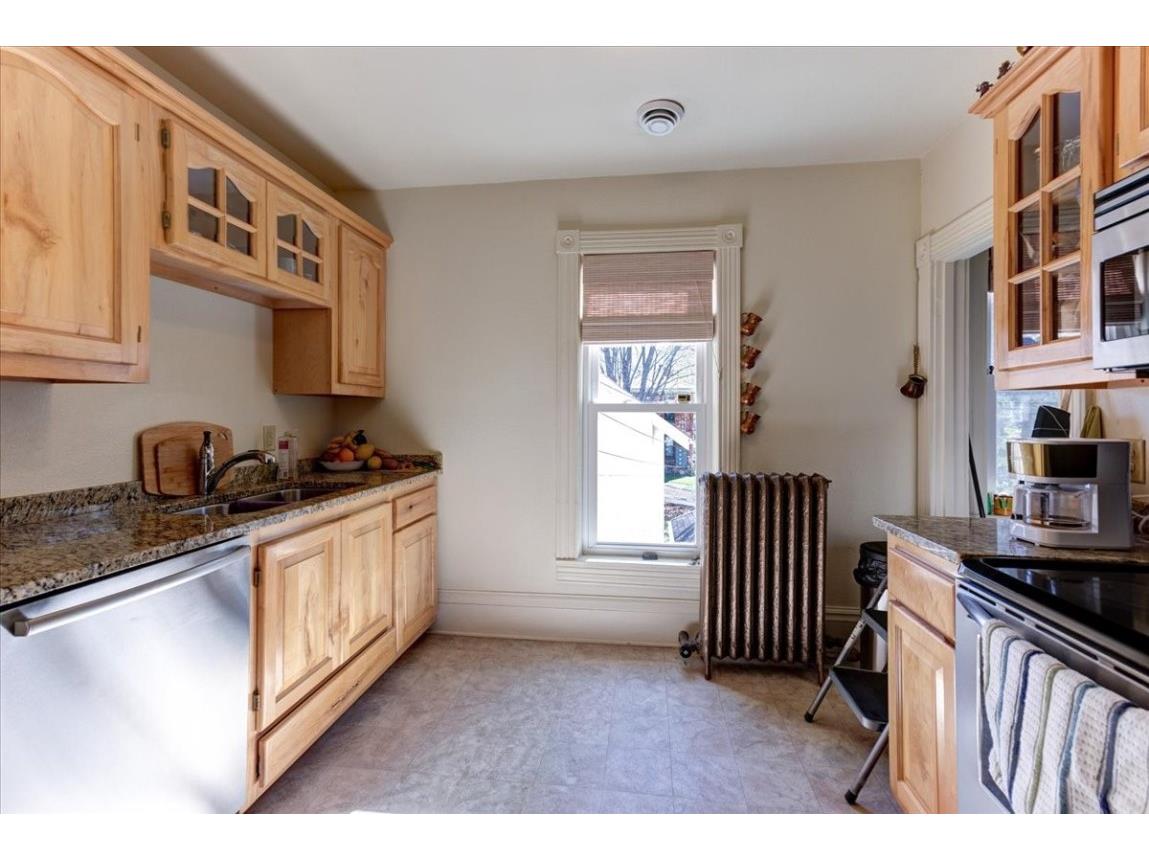 1104 7th Street E #1104/1104-1/2 Menomonie WI 54751 1600459 image24