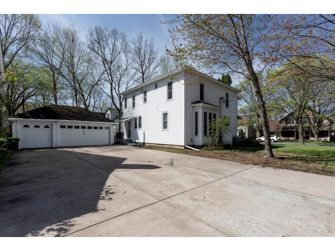 1104 7th Street E #1104/1104-1/2 Menomonie WI 54751 1600459 image5