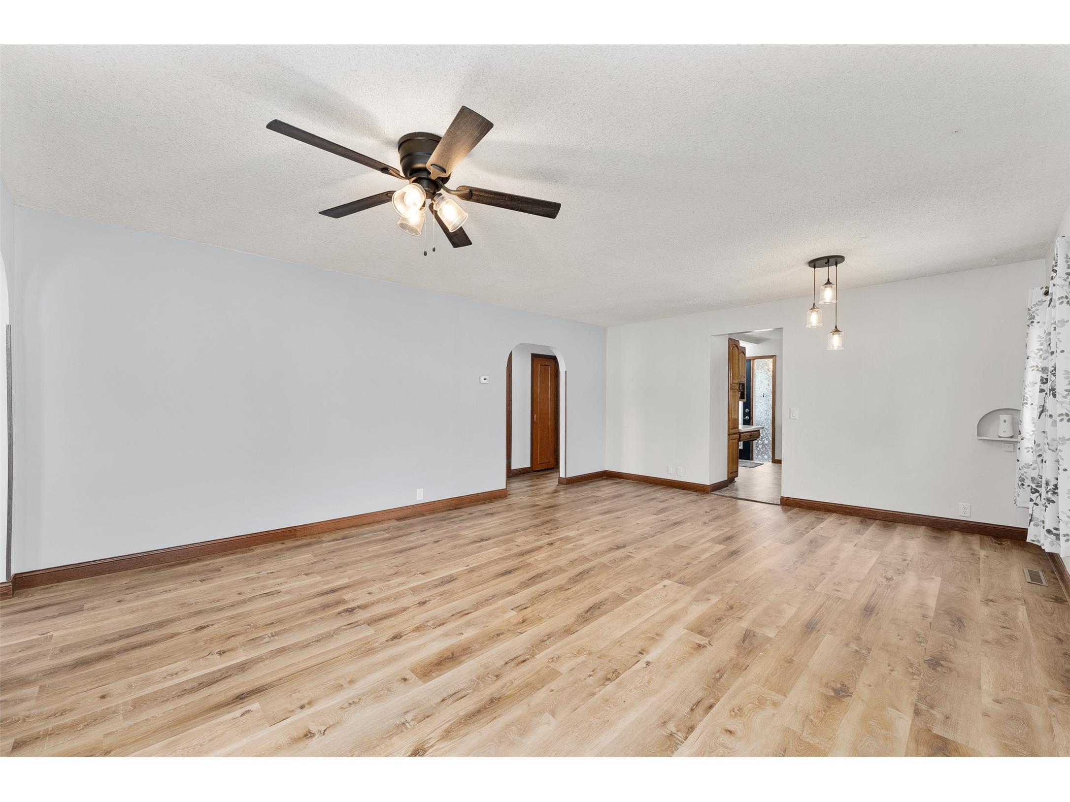 1104 Garfield Avenue Altoona WI 54720 1599684 image10