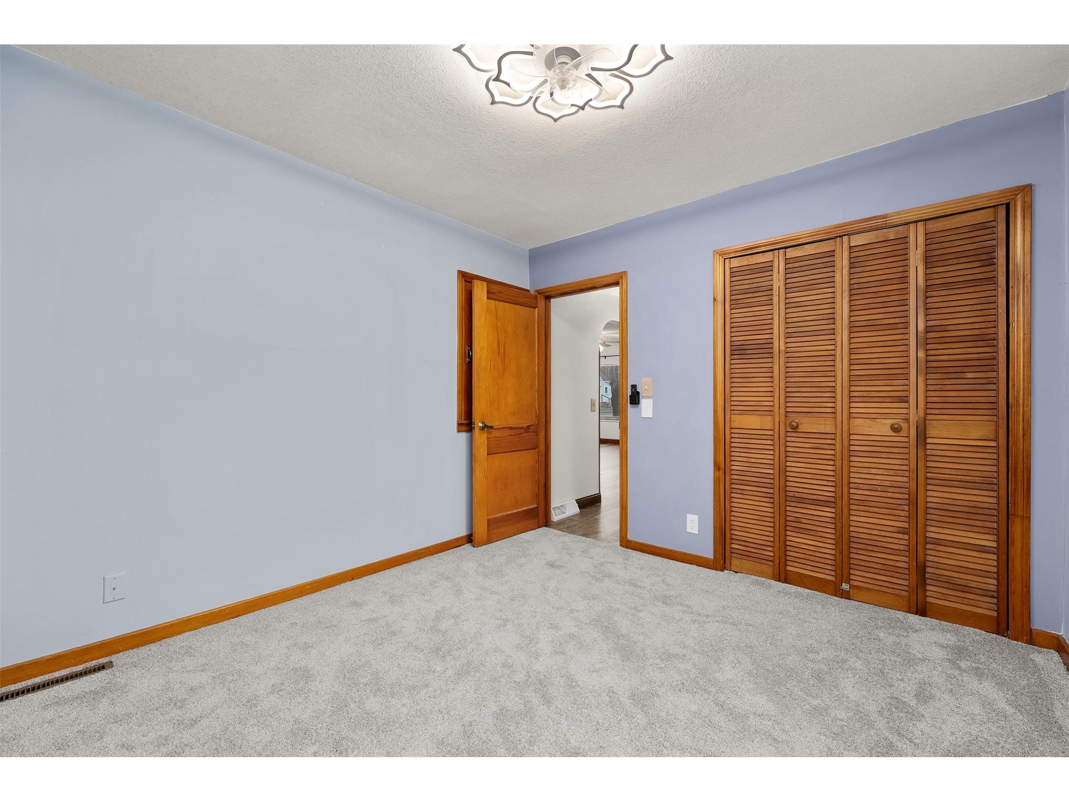 1104 Garfield Avenue Altoona WI 54720 1599684 image16