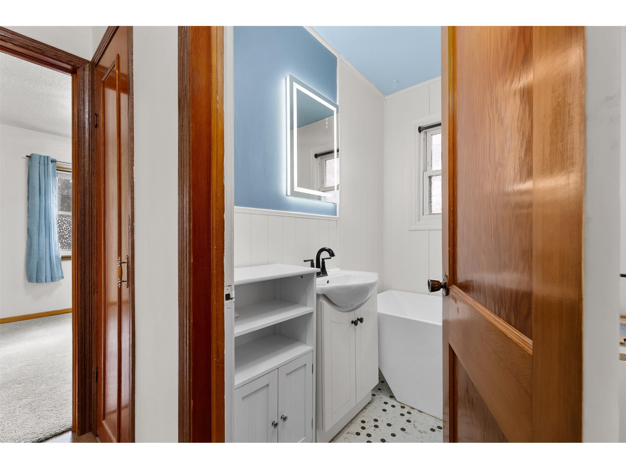 1104 Garfield Avenue Altoona WI 54720 1599684 image18