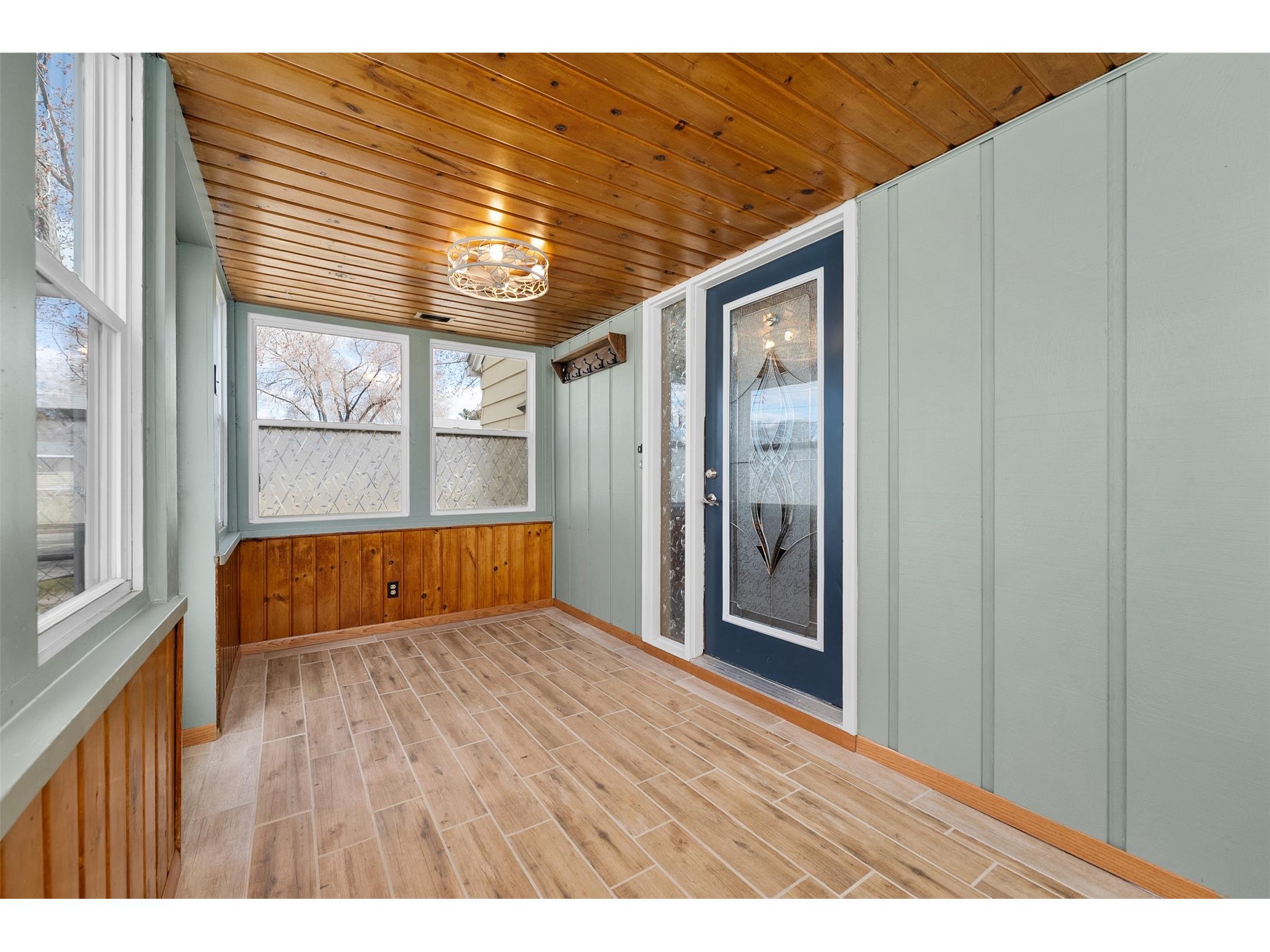 1104 Garfield Avenue Altoona WI 54720 1599684 image31