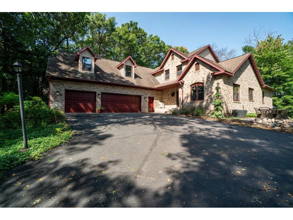 1104 Oak Hill Place Altoona WI 54720 1576300 image1