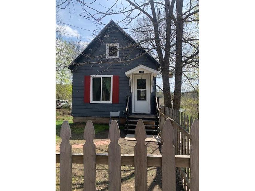 1105 Grant Street #1 & 2 Spooner WI 54801 1572981 image1