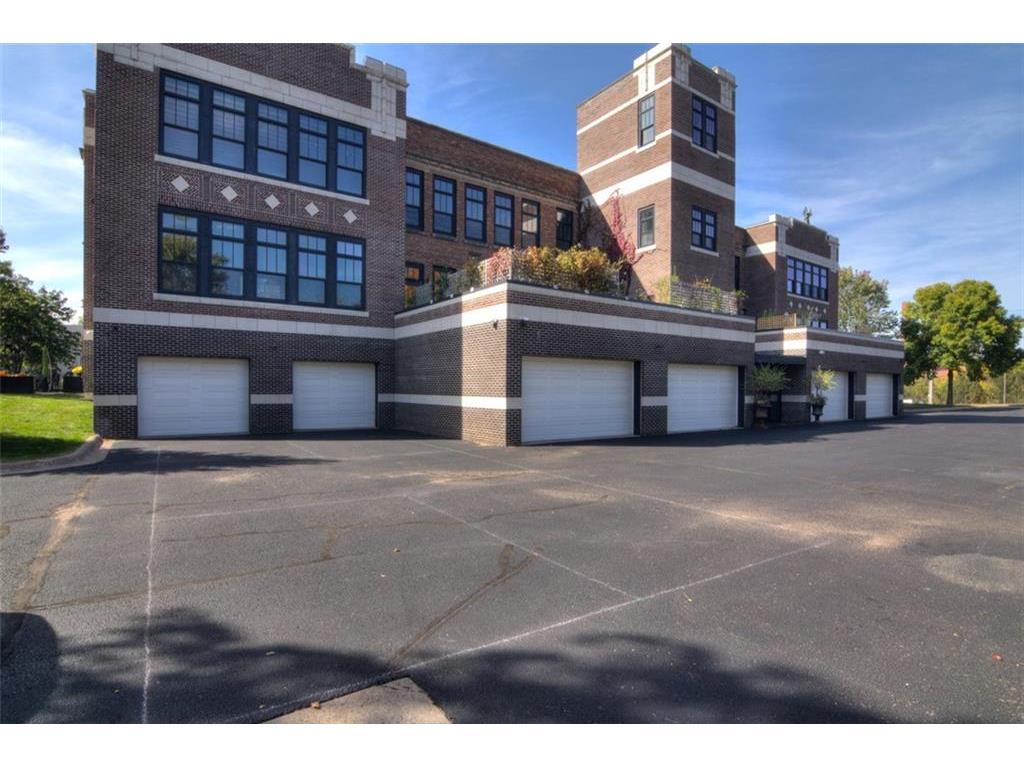 1105 Main Street #8 Eau Claire WI 54701 1561653 image1