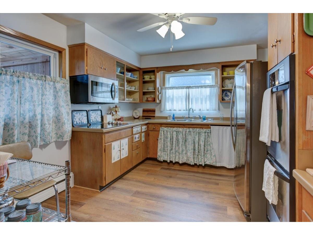 1108 Stout Street Menomonie WI 54751 1599800 image12