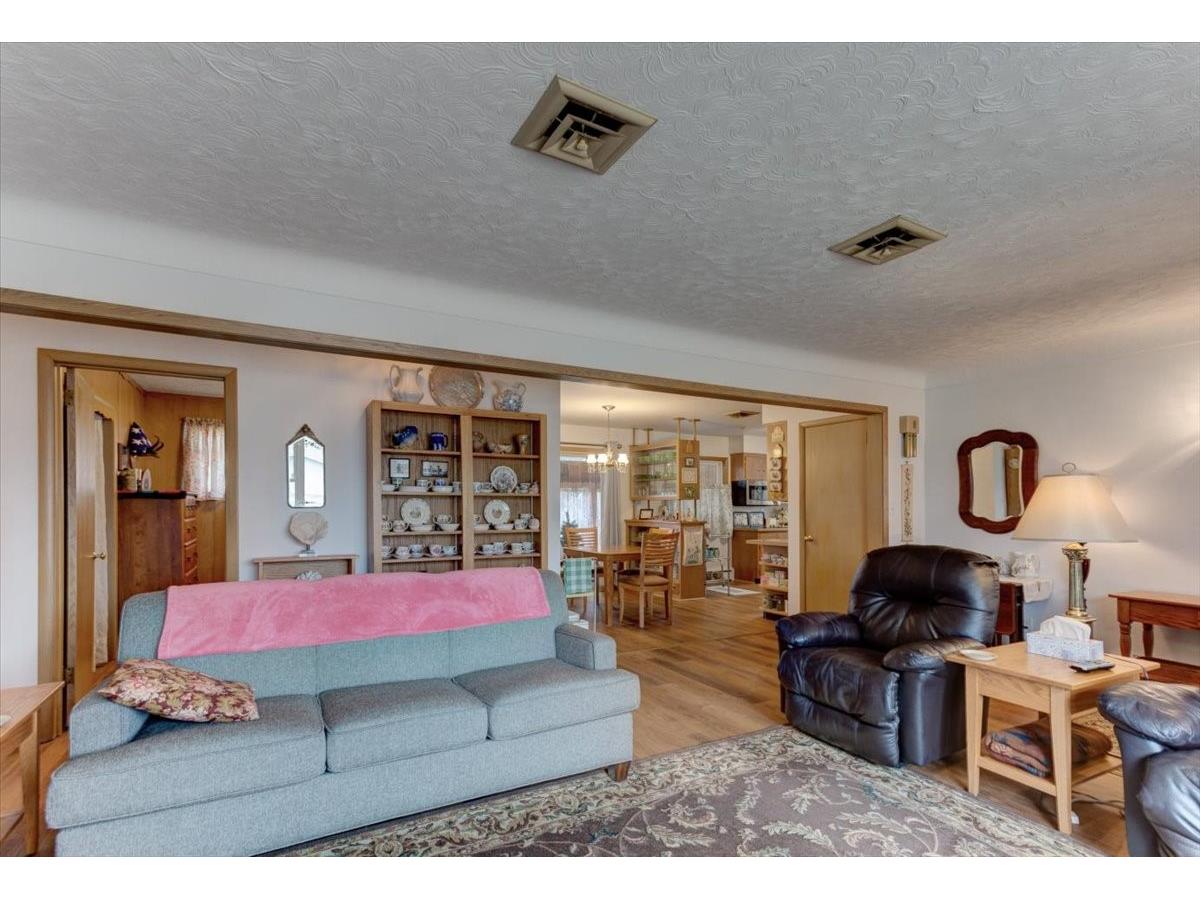 1108 Stout Street Menomonie WI 54751 1599800 image9