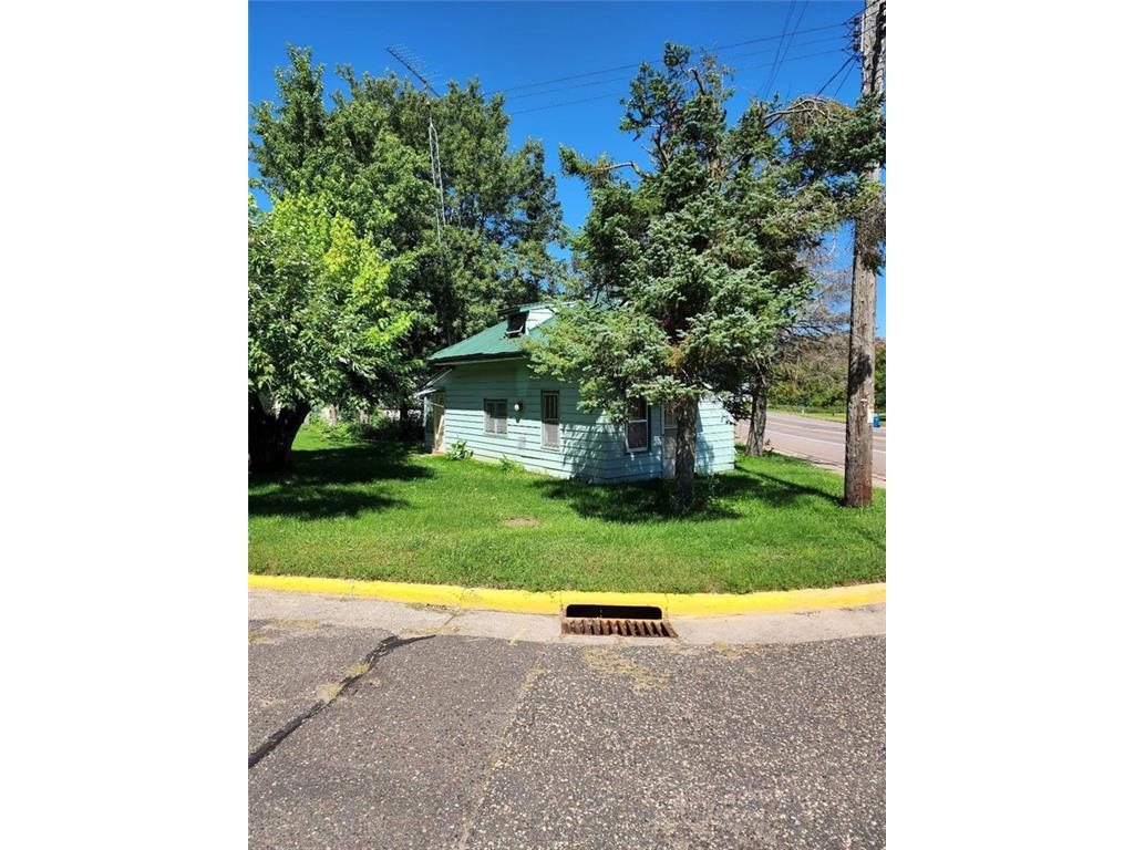 111 Clinton Street Almena WI 54805 1568424 image1