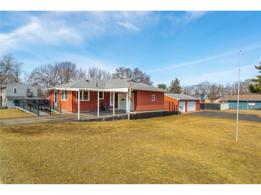 1112 Bartlett Avenue Altoona WI 54720 1589520 image1