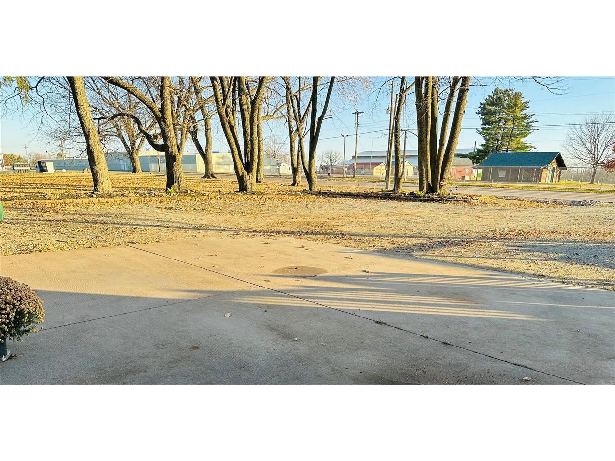 1113 E Division Street Neillsville WI 54456 1597160 image11