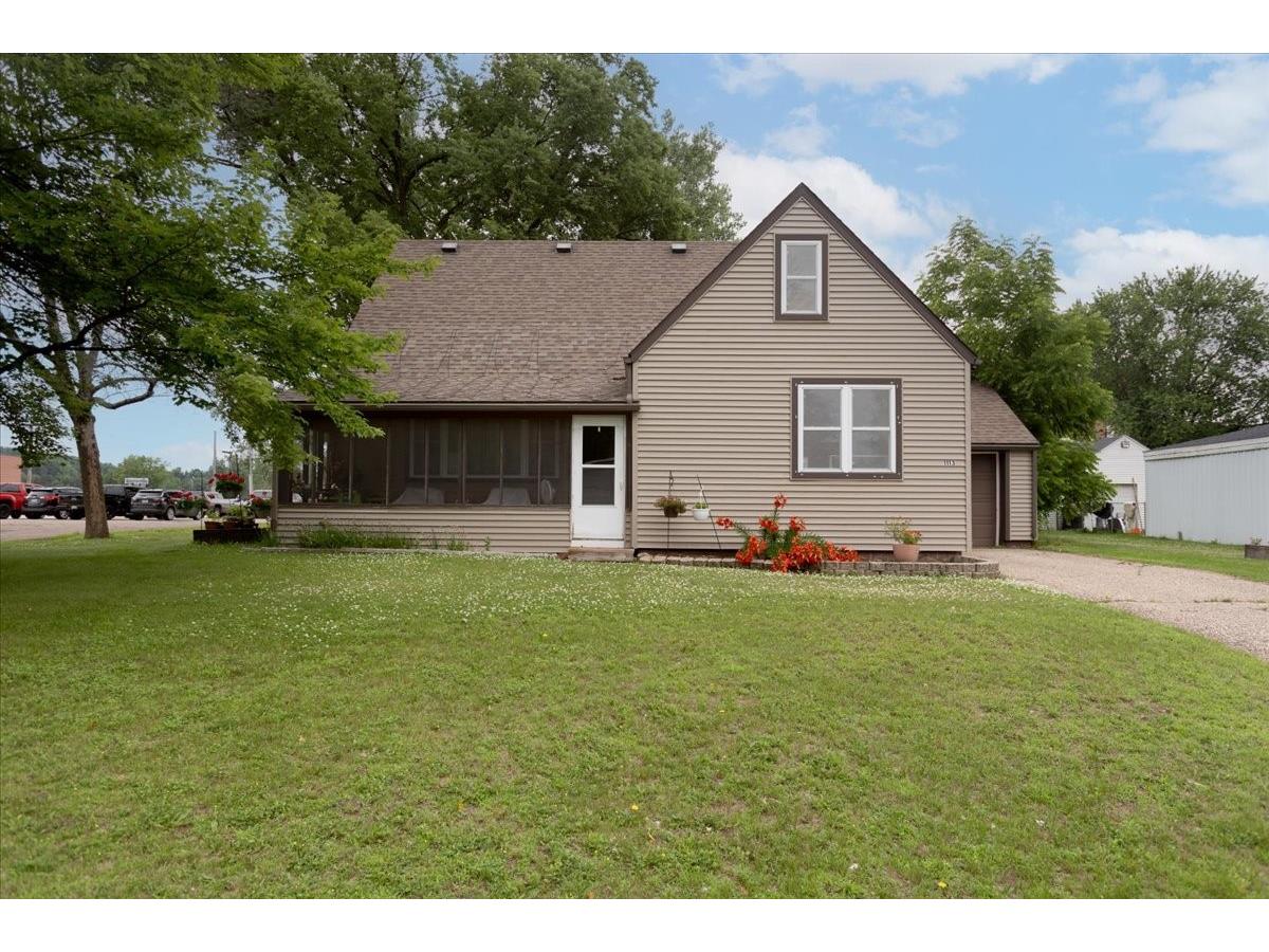 1113 Main Street Boyceville WI 54725 1603051 image1