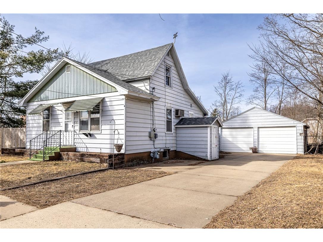 1115 Pierce Street Black River Falls WI 54615 1589435 image1