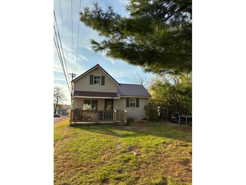 112 N 3rd Street Cornell WI 54732 1577815 image1