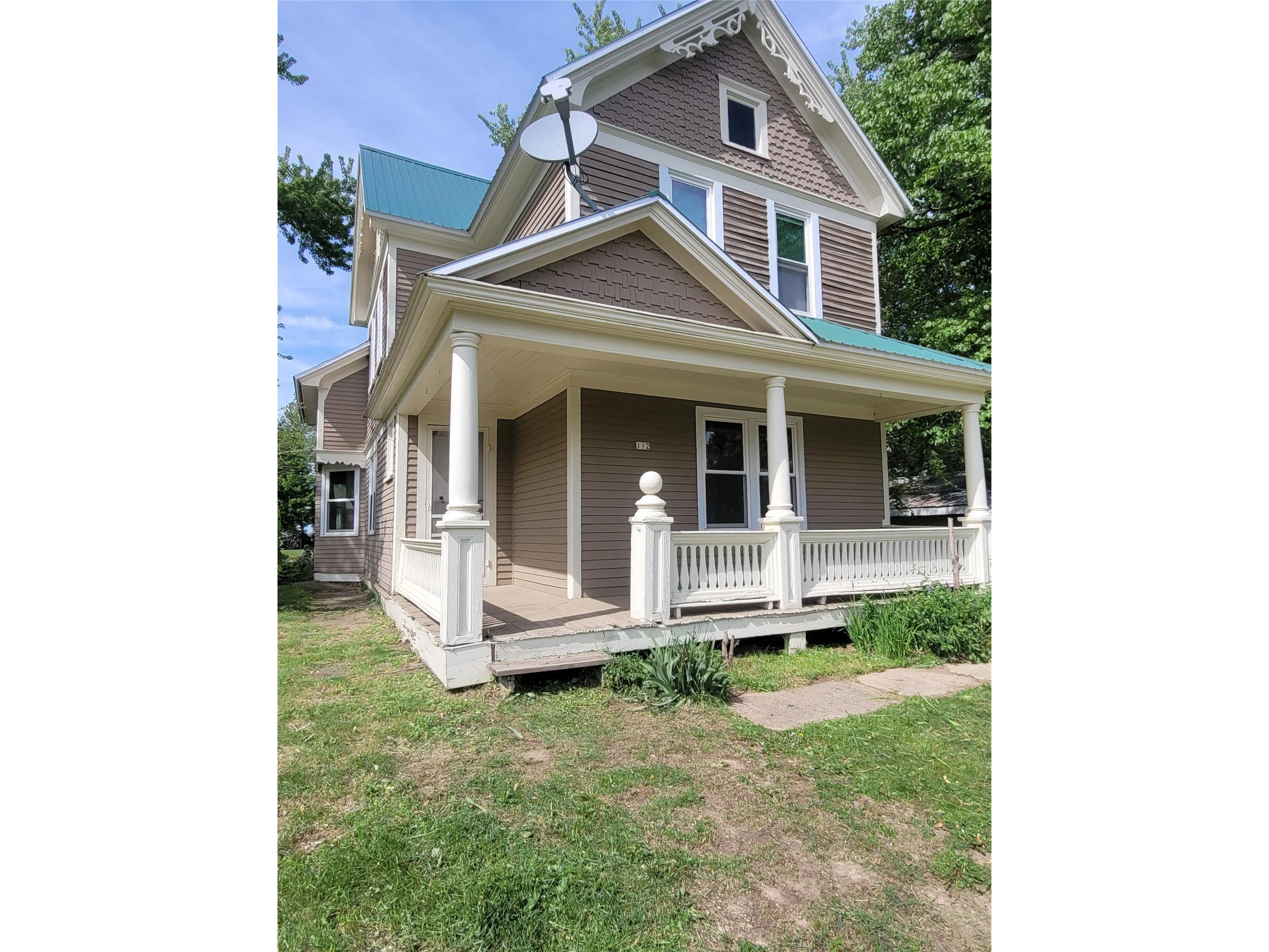 112 W Spring Street #1-2 Loyal WI 54446 1601852 image1
