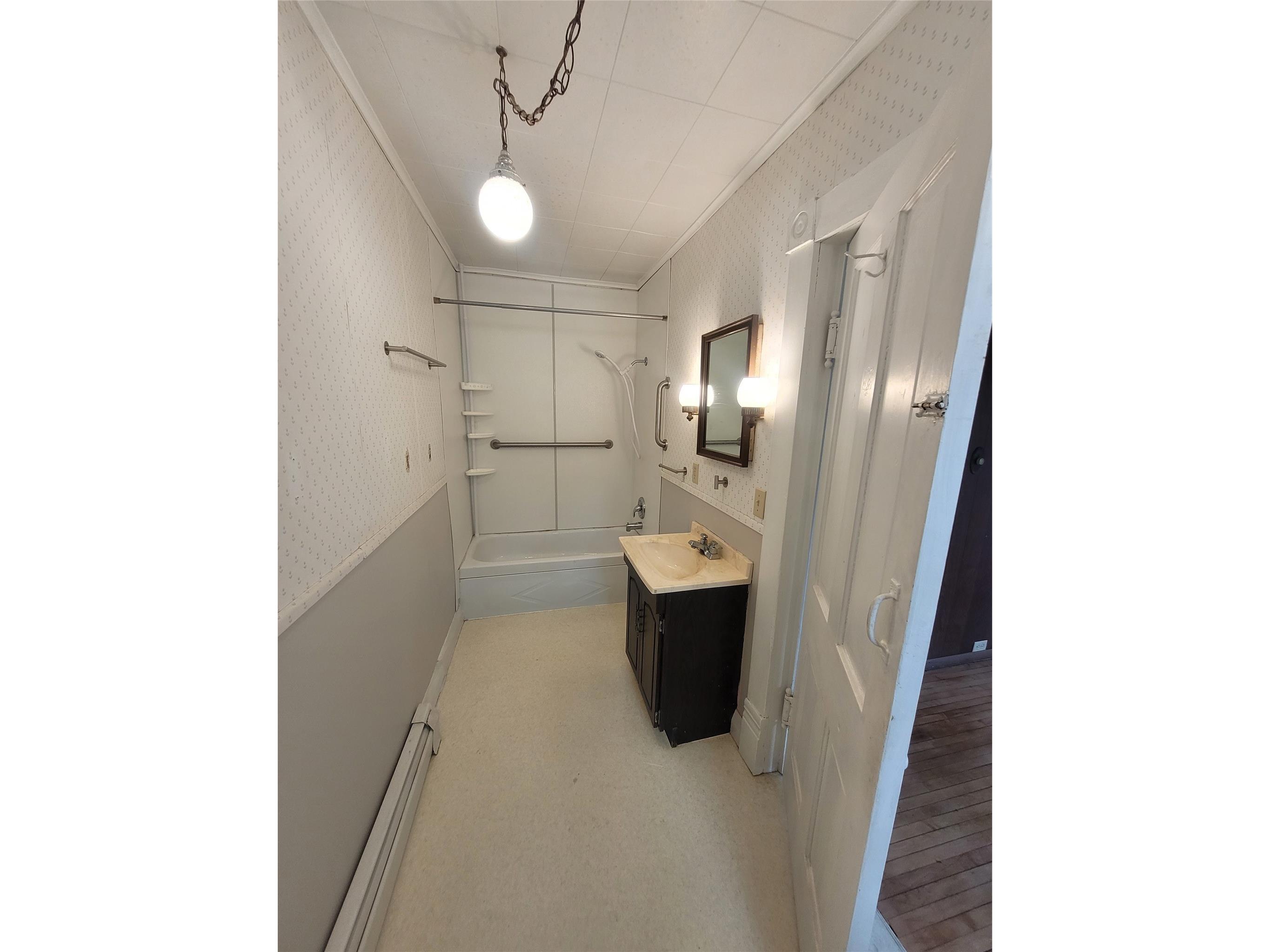 112 W Spring Street #1-2 Loyal WI 54446 1601852 image15