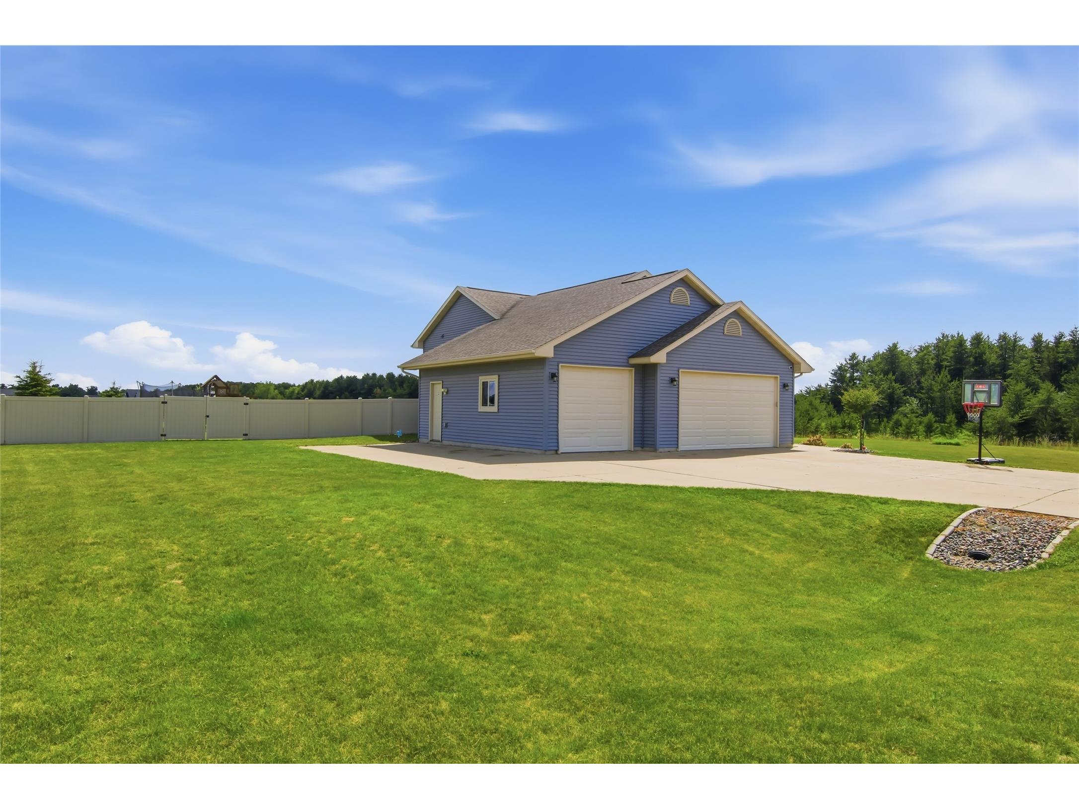 11207 39th Avenue Chippewa Falls WI 54729 1602719 image2