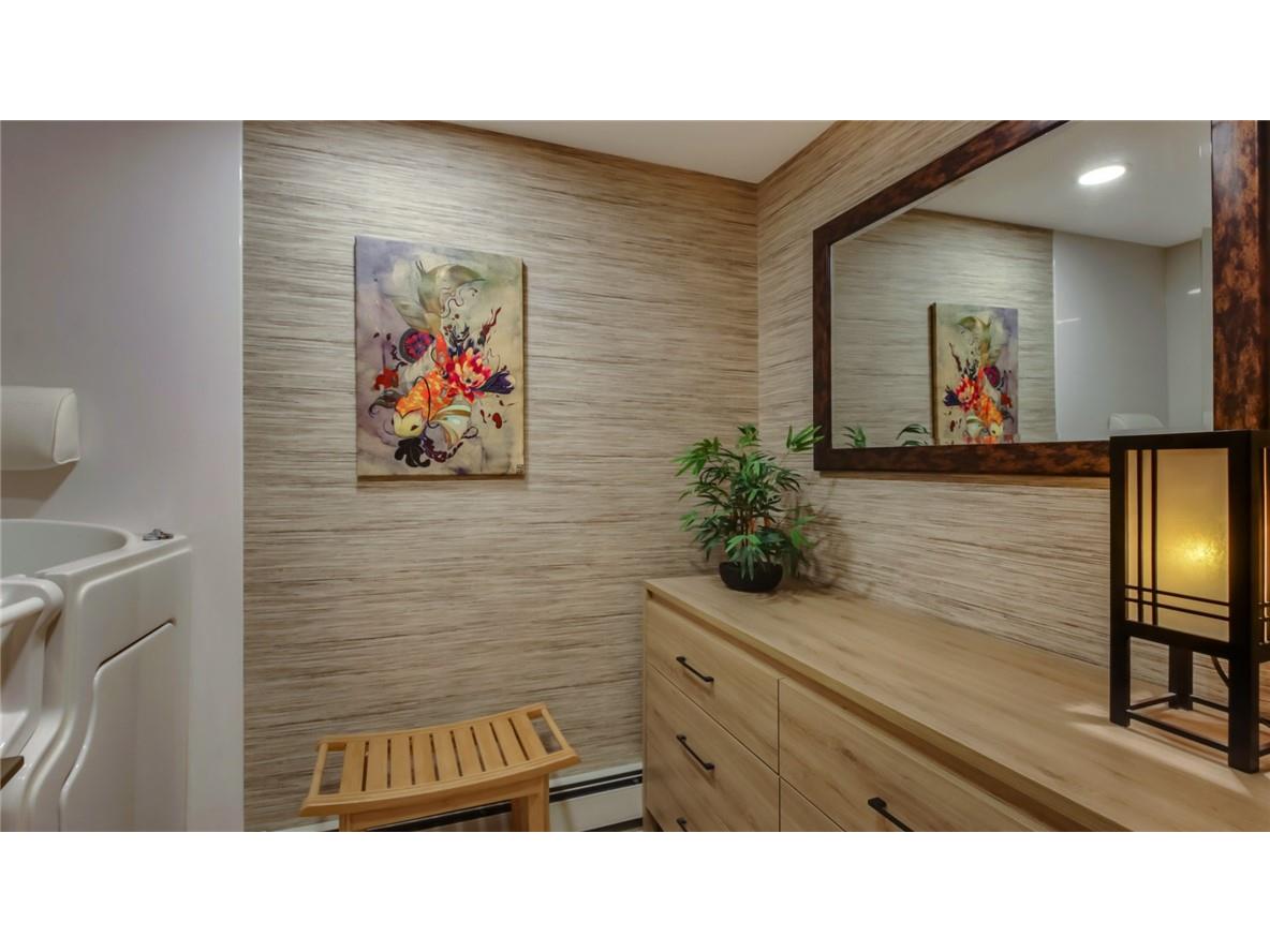 1121 E Lowes Creek Road Eau Claire WI 54701 - LOWES CREEK 1595570 image20