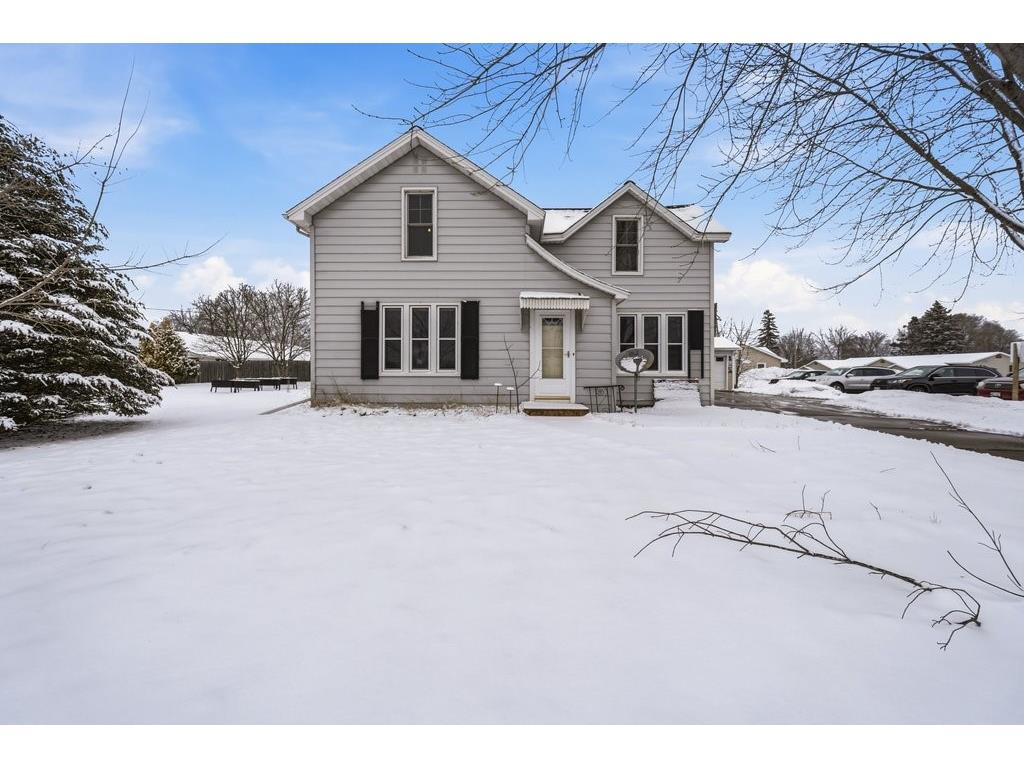 113 W Lincoln Avenue Fall Creek WI 54742 1598495 image1