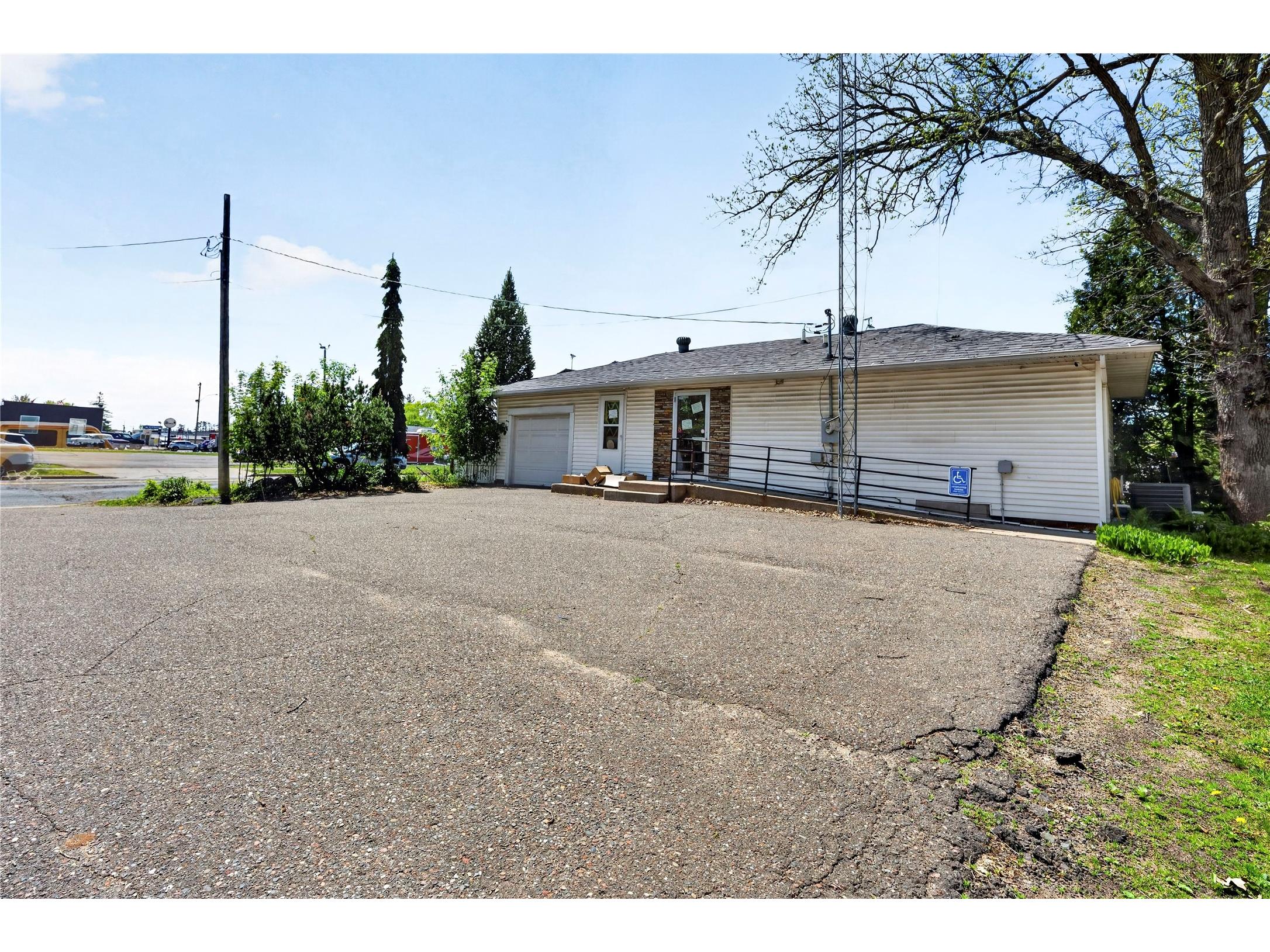 1131 S Main Street Rice Lake WI 54868 1601520 image4