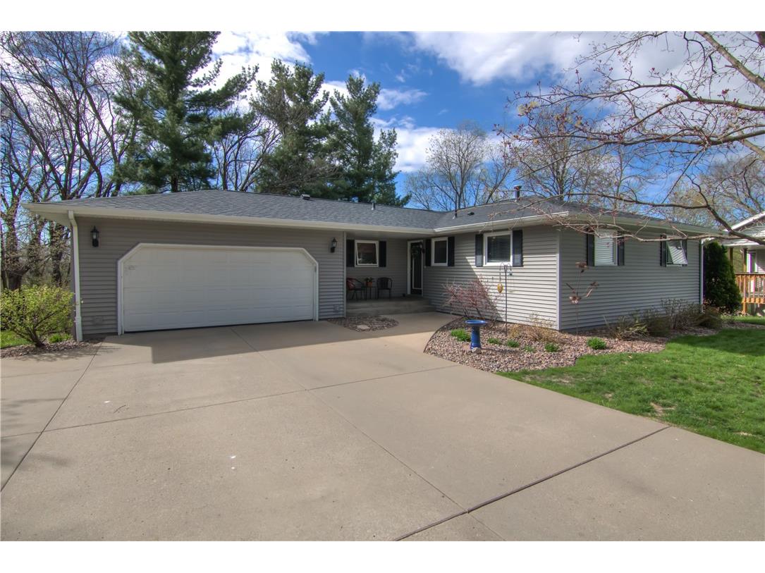 1132 Mulberry Drive Altoona WI 54720 1591239 image1