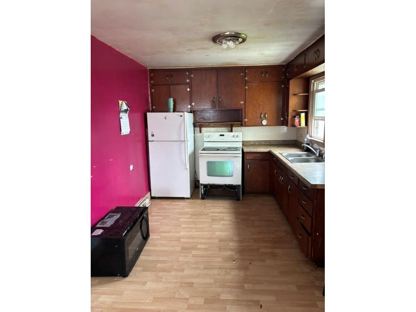 114 S Monroe Street Arcadia WI 54612 1602985 image6